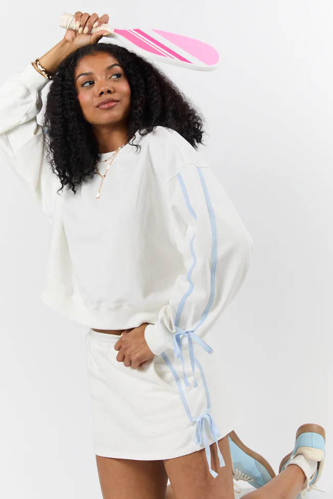 Close Ties White Bow Skort FINAL SALE - Terpint