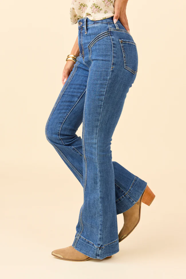 Meredith Medium Wash Seamed Flare Jeans - Terpint