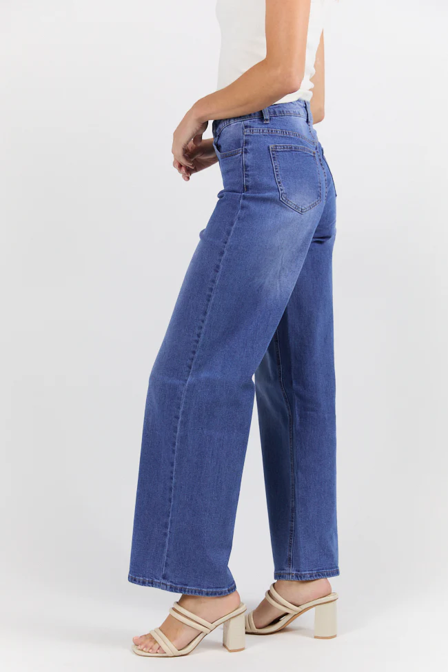 Monica Medium Wash Relaxed Jeans FINAL SALE - Terpint
