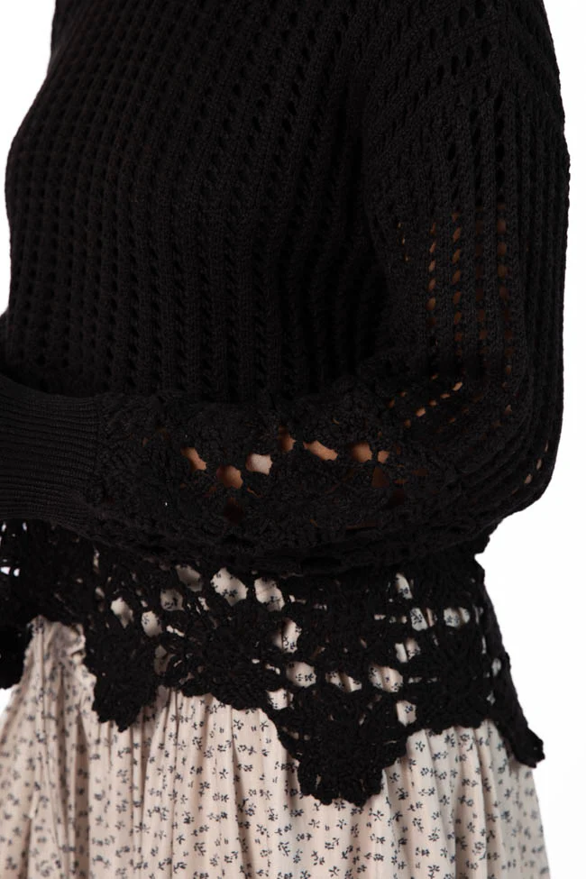 A Little Dramatic Black Flower Trim Crochet Sweater - Terpint