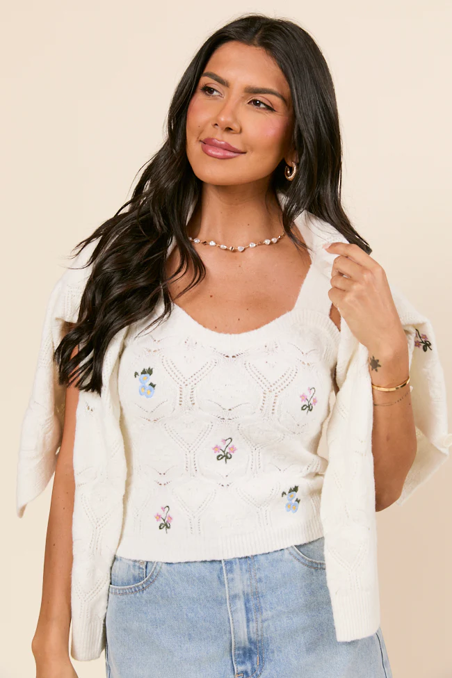 Kaitlyn Flower Embroidered Tank Top - Terpint