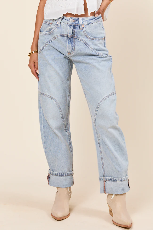 River Light Wash Denim Barrel Leg Jeans - Terpint