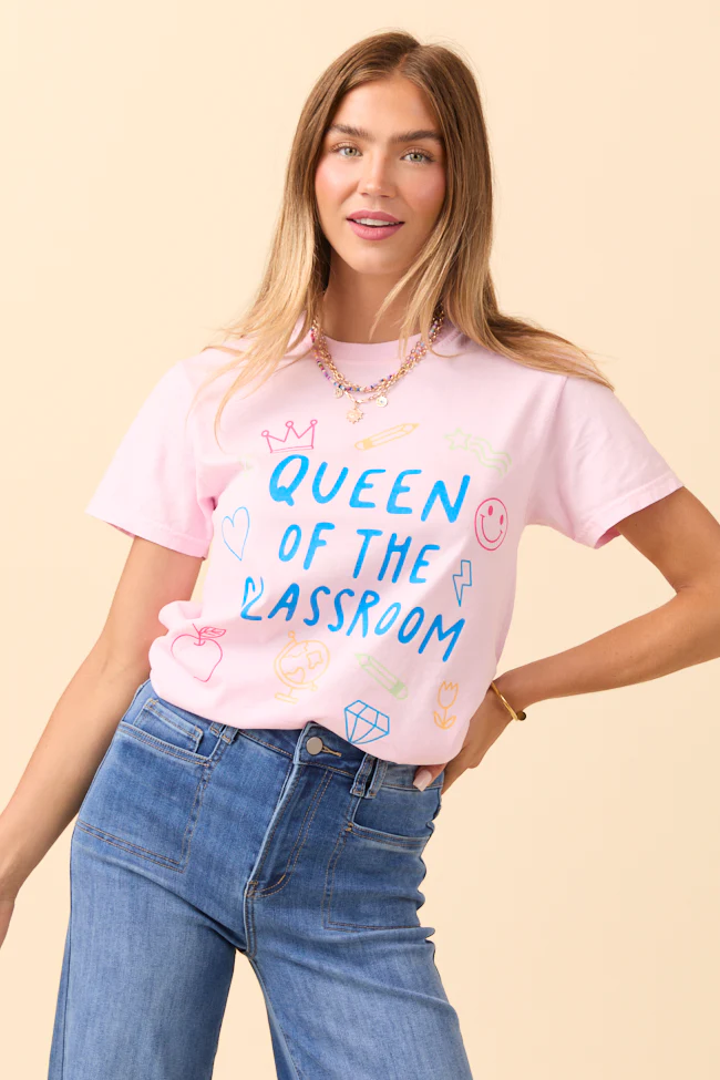 Queen Of The Classroom Light Pink Graphic Tee - Terpint