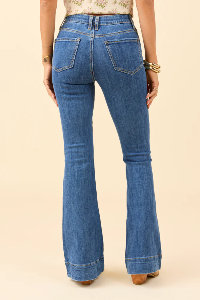Meredith Medium Wash Seamed Flare Jeans - Terpint