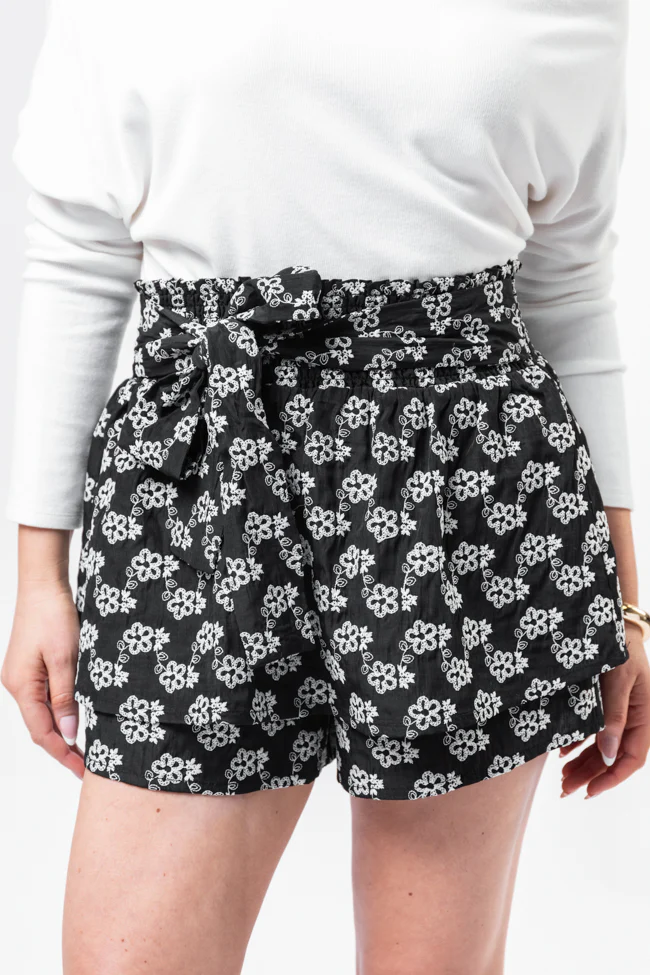 Garden Gathering Black Belted Floral Skort - Terpint