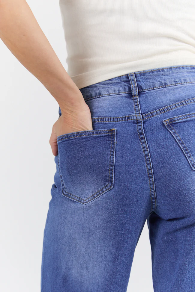 Monica Medium Wash Relaxed Jeans FINAL SALE - Terpint