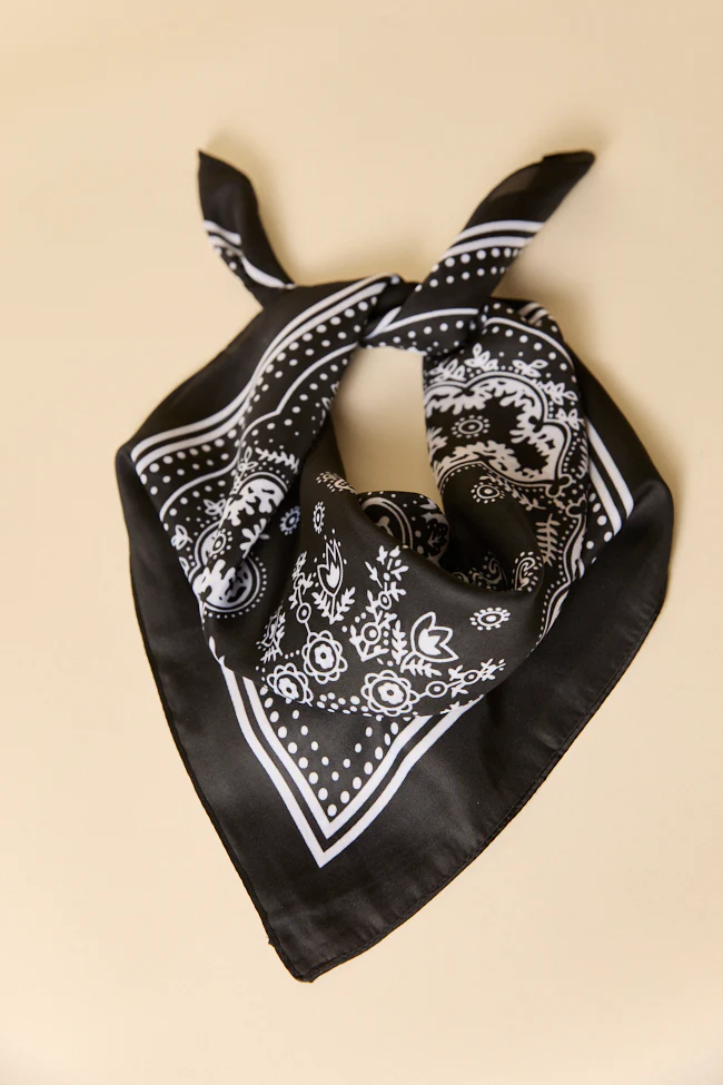 Rhea Black Bandana - Terpint