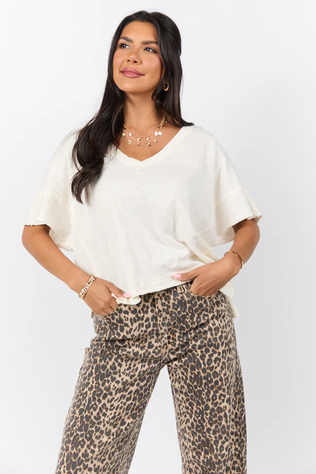 Rooted Essential Cream V-Neck Tee - Terpint