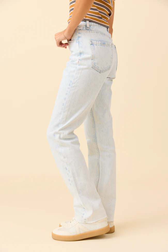 Elizabeth Light Wash Straight Leg Jeans - Terpint