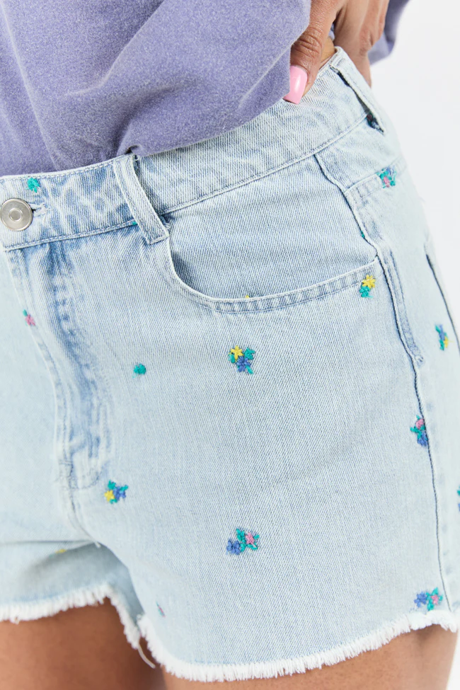 Faded Gardens Light Wash Floral Embroidered Denim Shorts SALE - Terpint