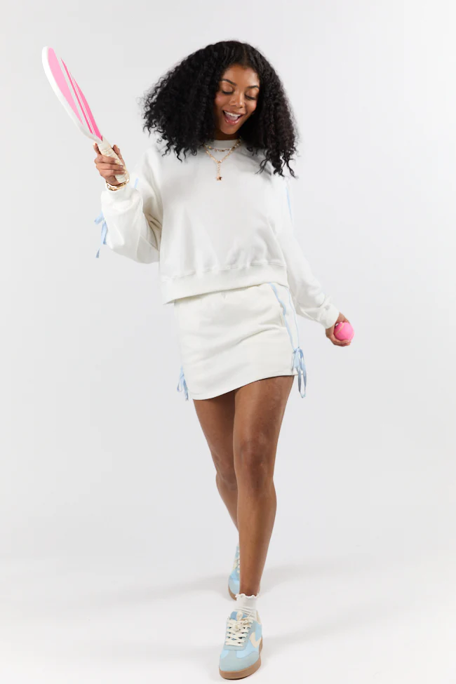 Close Ties White Bow Skort FINAL SALE - Terpint