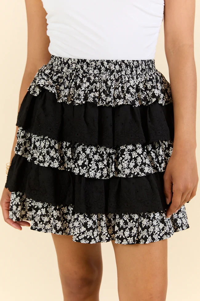 Best Memory Black Floral Tiered Ruffle Skort DOORBUSTER - Terpint