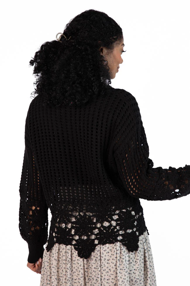 A Little Dramatic Black Flower Trim Crochet Sweater - Terpint
