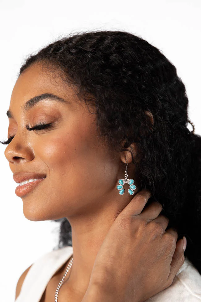 Turquoise Horseshoe Earrings DOORBUSTER - Terpint
