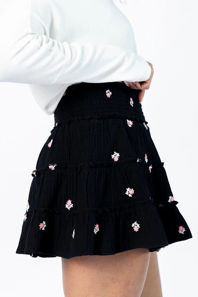 Through The Garden Black Gauze Floral Mini Skort DOORBUSTER - Terpint