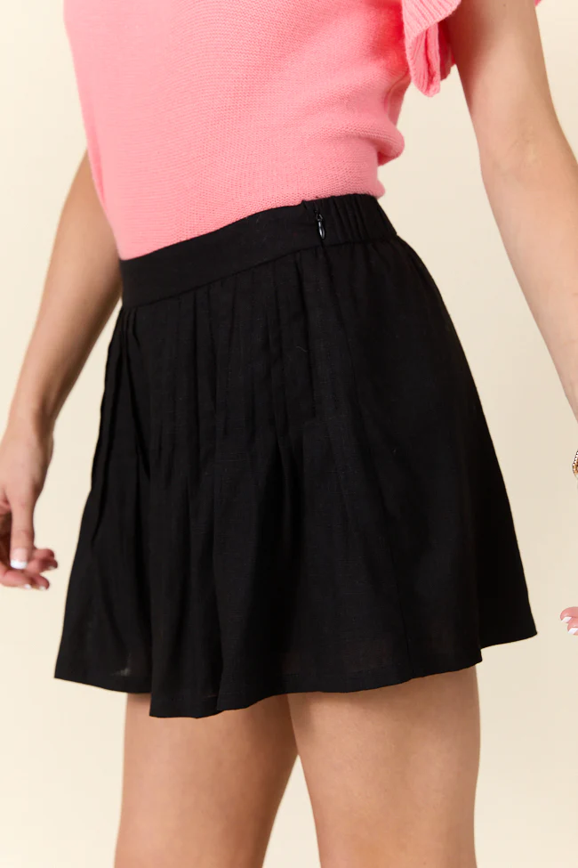 All Along Black Pleated Shorts - Terpint