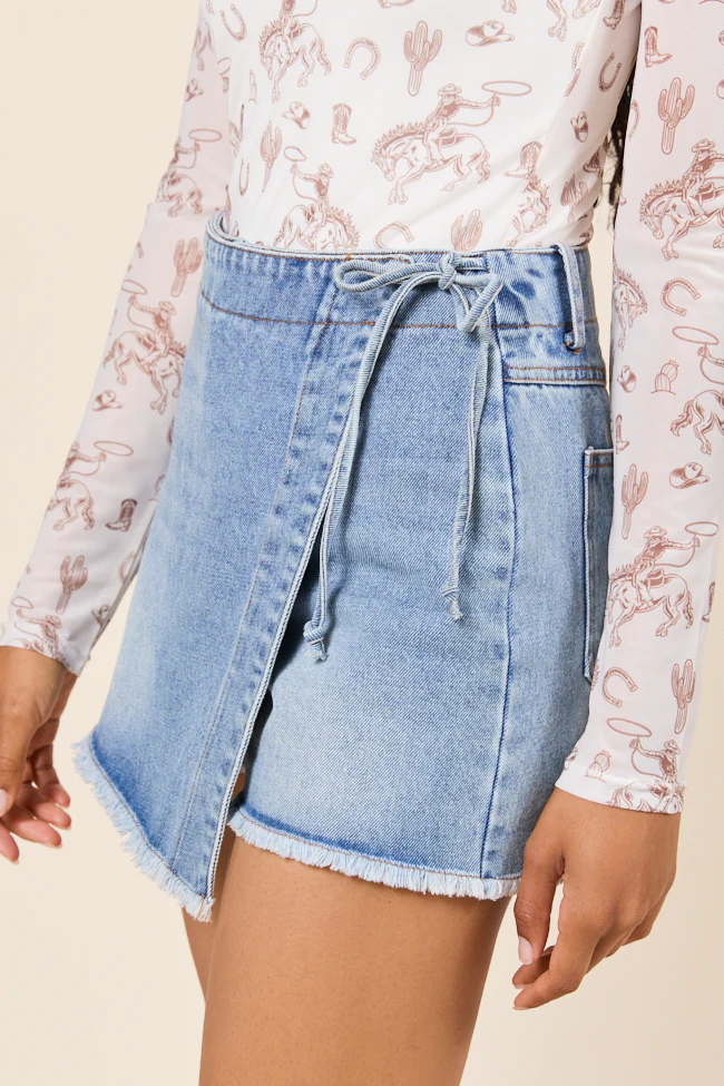 Stacy Light Wash Tie Denim Skort - Terpint