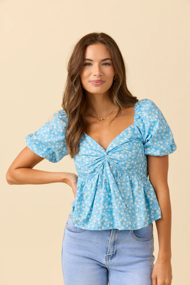 Twist On Things Blue Floral Twist Bust Woven Blouse - Terpint