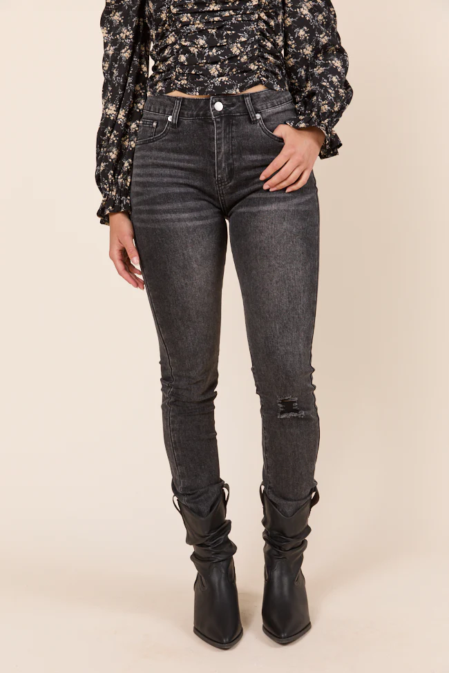 Annie High Rise Black Distressed Slim Straight Leg Jeans - Terpint