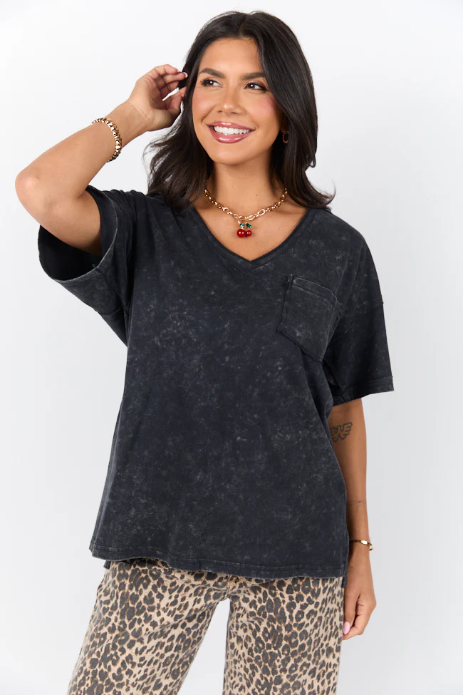 When We Meet Black Oversized Acid Wash V-Neck Tee - Terpint
