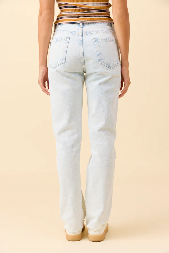 Elizabeth Light Wash Straight Leg Jeans - Terpint
