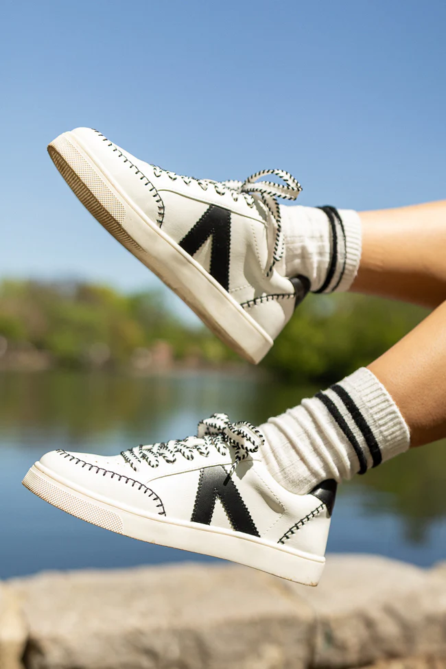 Itzia Black and White Stitched Sneakers - Terpint
