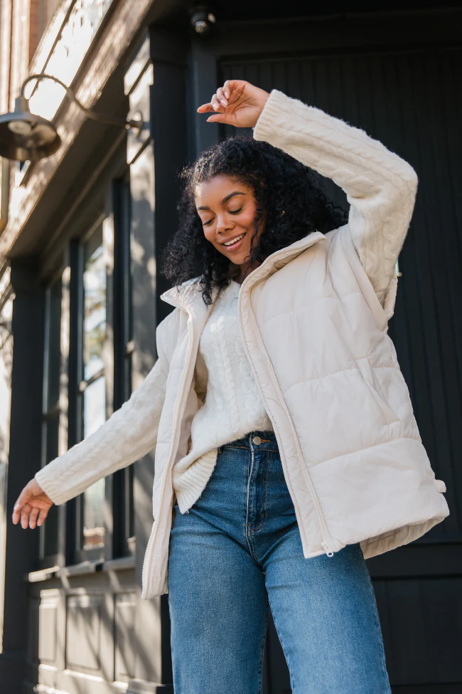 Best Bet Cream Oversized Puffer Vest - Terpint