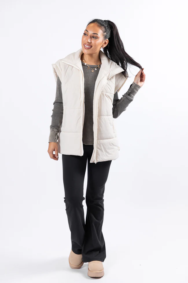 Best Bet Cream Oversized Puffer Vest - Terpint